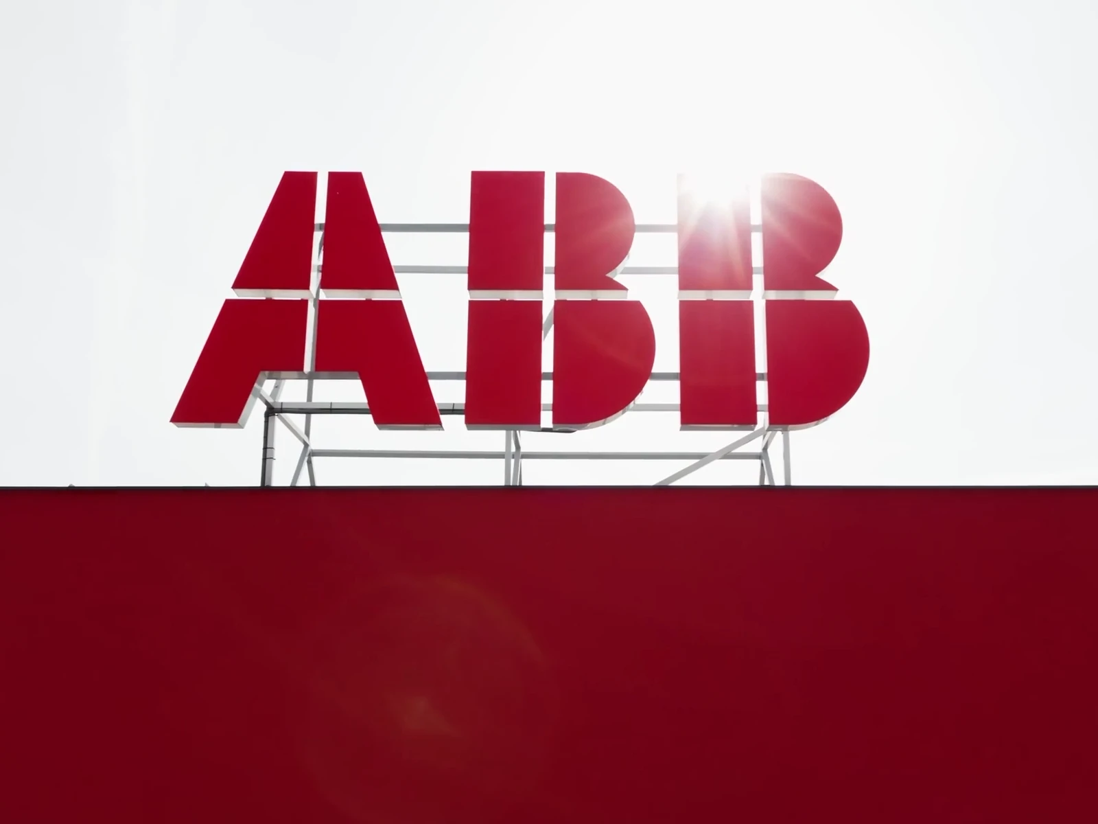 ABB Obchodné video pre 100+ krajín sveta